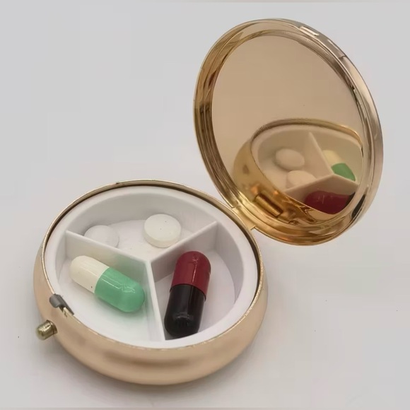 Black Cat & Moon Round Pill Organizer 3-Compartment Compact Pill Case New - Picture 6 of 8